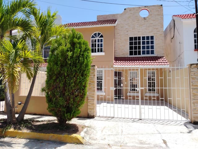 CASA EN VENTA EN CANCUN, AV. KOHUNLICH, 3 REC 2 BAÑOS, BODEGA A/A