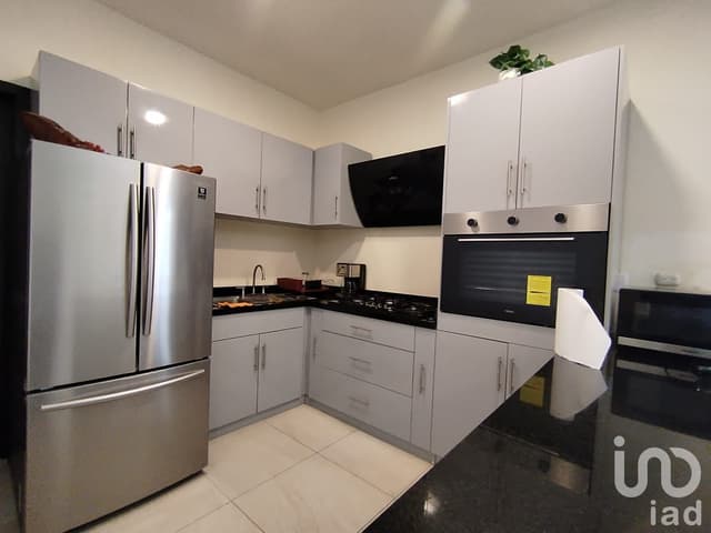 DEPARTAMENTO EN RENTA EN PLAYA DEL CARMEN, AMUEBLADO, 3 ALBERCAS, GYM