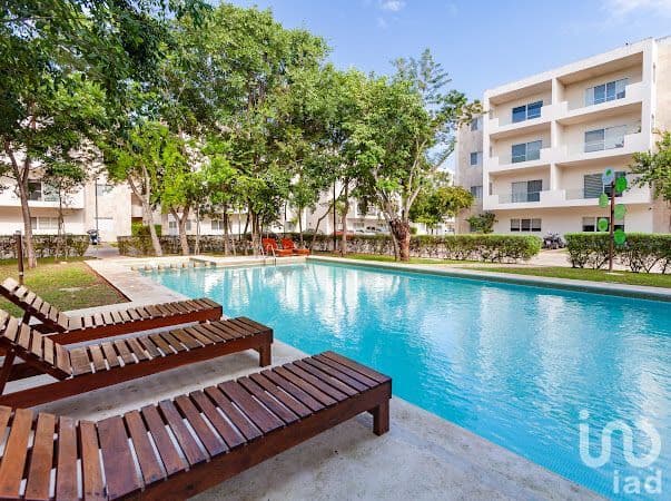 Departamento amueblado en Renta en Playa del Carmen, 3 recamaras amenidades, alberca