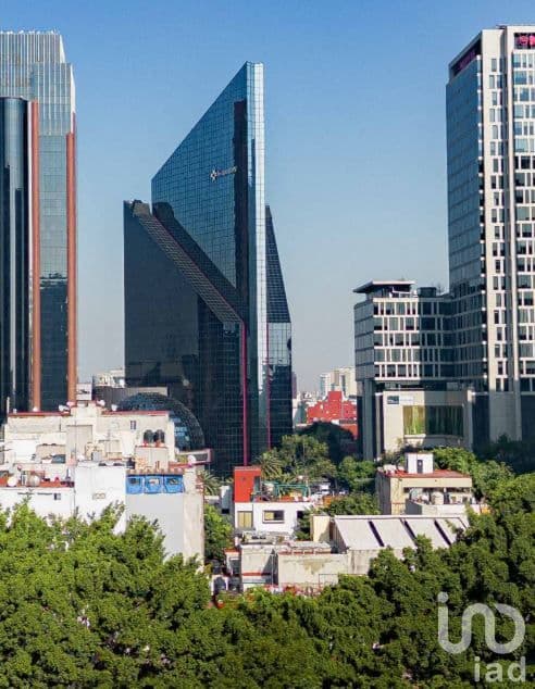 Disfruta la libertad de vivir en av. Paseo de la Reforma cerca del angel de la independencia