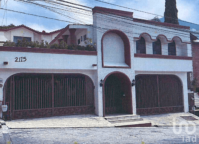 CASA EN VENTA EN CONTRY SOL