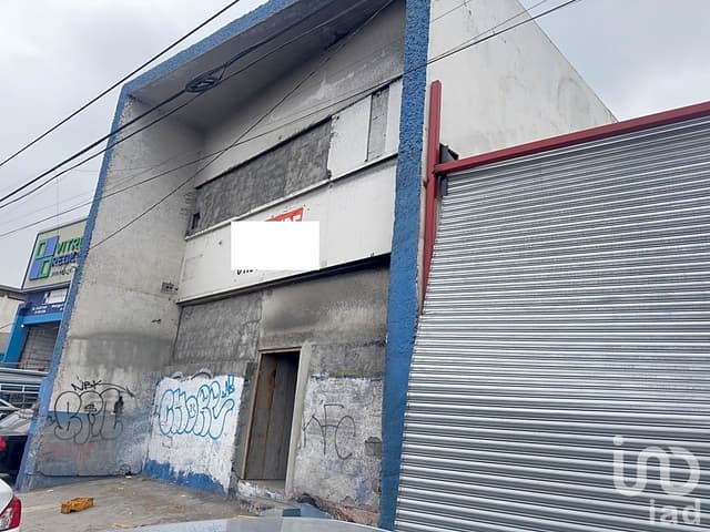 RENTA DE BODEGA COMERCIAL SOBRE BERNARDO REYES