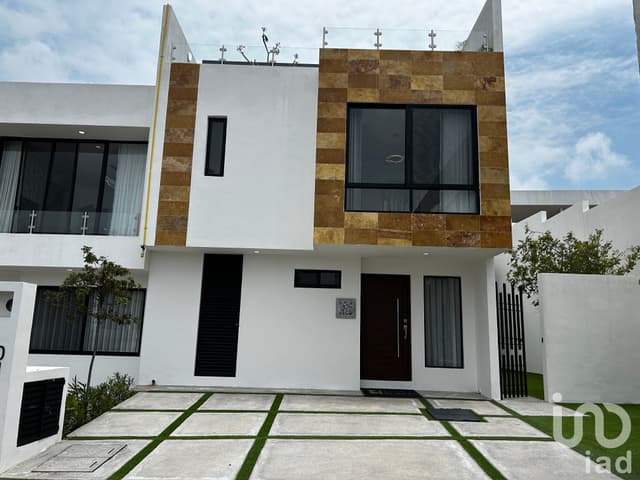 CASA EN VENTA RESIDENCIAL LOS ROBLES ZIBATA QUERETARO MOD. ENCINO