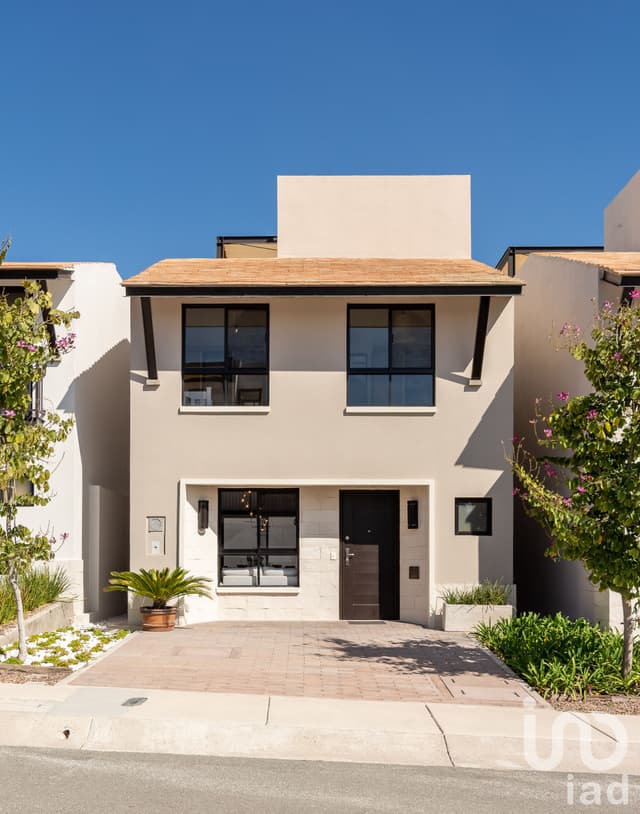 CASA EN VENTA EN EL REFUGIO EN QUERETARO