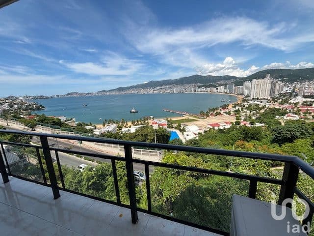 Departamento en RENTA de 3 Recamaras Joyas de BRISAMAR