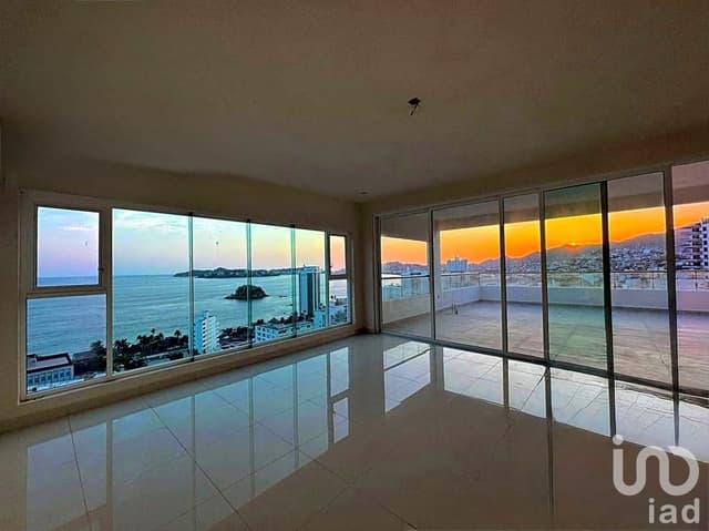 RESIDENCIAL BUGAMBILIAS, PENTHOUSE CON MIRADOR PERFECTO EN ACAPULCO