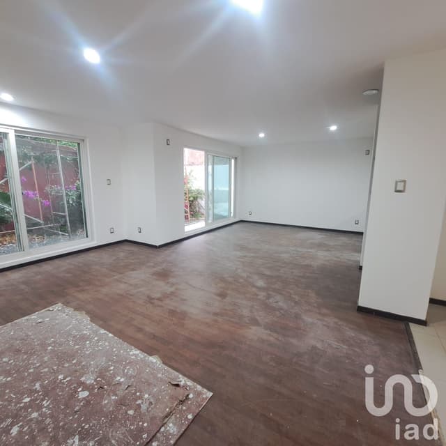 Renta casa en privada en Juriquilla