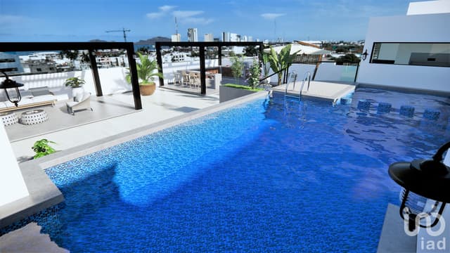 DEPARTAMENTO EN VENTA A UNOS PASOS DEL MALECON DE MAZATLAN SINALOA