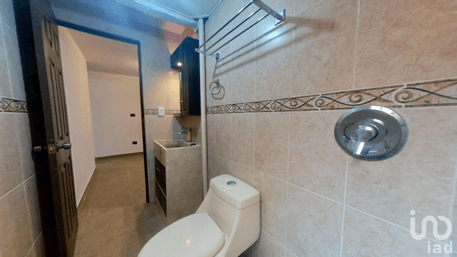 DEPARTAMENTO EN VENTA EN COL. LOMAS DE BECERRA