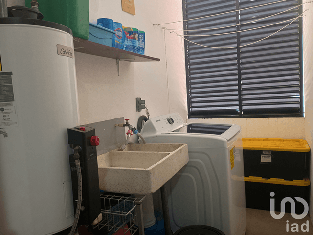 Casa en venta 59m2, 2 remaras, 2 baños, 1 estacionamiento