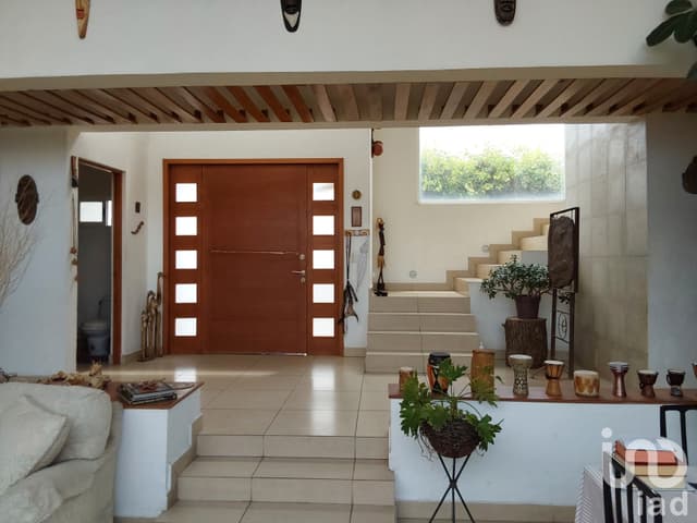 CASA AMPLIA EN VENTA EN SAN JUAN DEL RÍO QRO