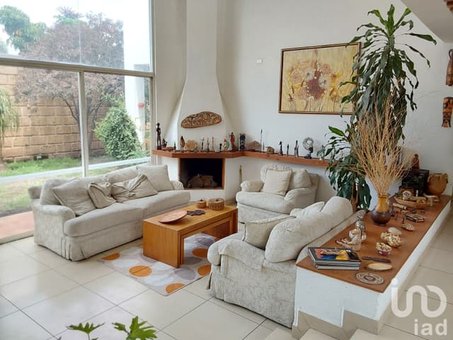 CASA AMPLIA EN VENTA EN SAN JUAN DEL RÍO QRO