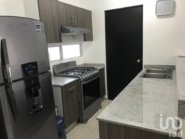 Depto en Liverté Cancún | 2 recs, 3 albercas y ubicación top por solo $2.47 M