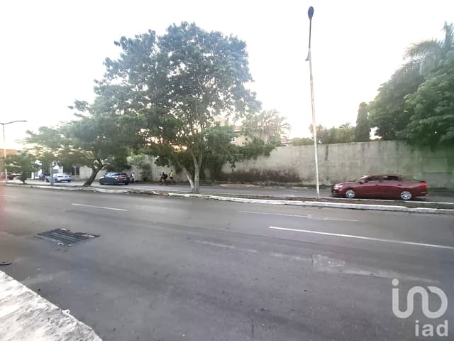 VENTA TERRENO DE 7000 m2 SOBRE AVENIDA ANDRES GARCIA LAVIN, MERIDA, YUCATAN