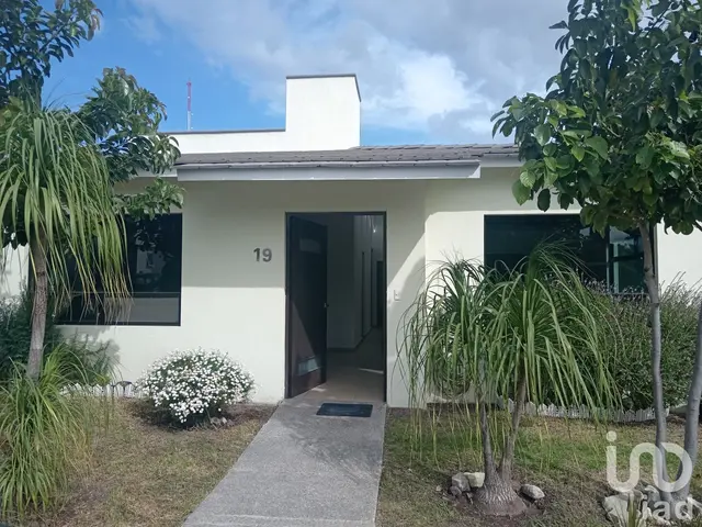 Casa de una planta en renta en Real del Bosque, Corregidora