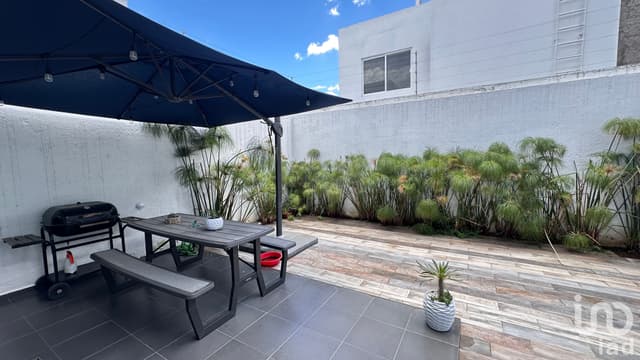 Casa en venta en fracc Andares Jesús Ma. Ags (frente a universidad Cuahtémoc)