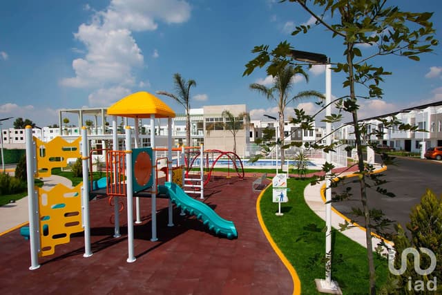 Casa en VENTA NUEVA, 3 Recamaras, Roof Garden y Casa Club con ALBERCA | Aceptamos creditos.