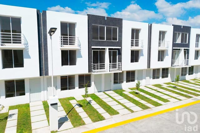 Casa en VENTA Senderos Tecámac - Platino 4 Recámaras, Casa club con ALBERCA.