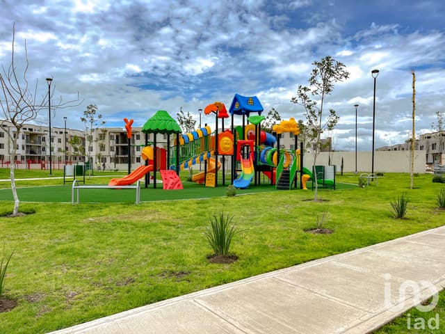Departamento en VENTA - 3 recámaras - Estacionamiento y acceso controlado.