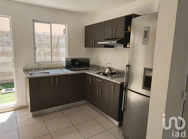 Casa en VENTA - 2 recámaras, ubicada en vialidad - Fraccionamiento PRIVADO