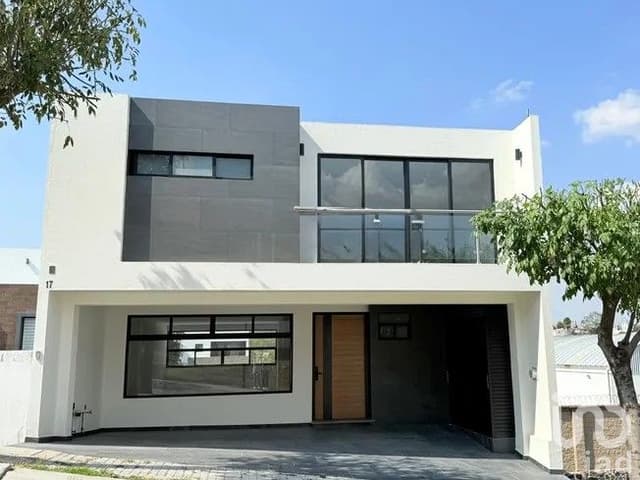 VENTA DE CASA NUEVA EN PARQUE CUERNAVACA, LOMAS DE ANGELÓPOLIS, PUEBLA.