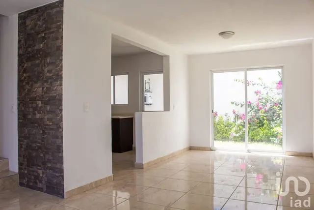 VENTA DE CASA NUEVA CON ROOF GARDEN ATRÁS DE PLAZA SAN DIEGO
