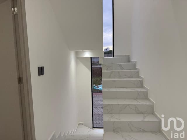 VENTA DE CASA NUEVA EN FRACCIONAMIENTO ATRÁS DE PLAZA SAN DIEGO