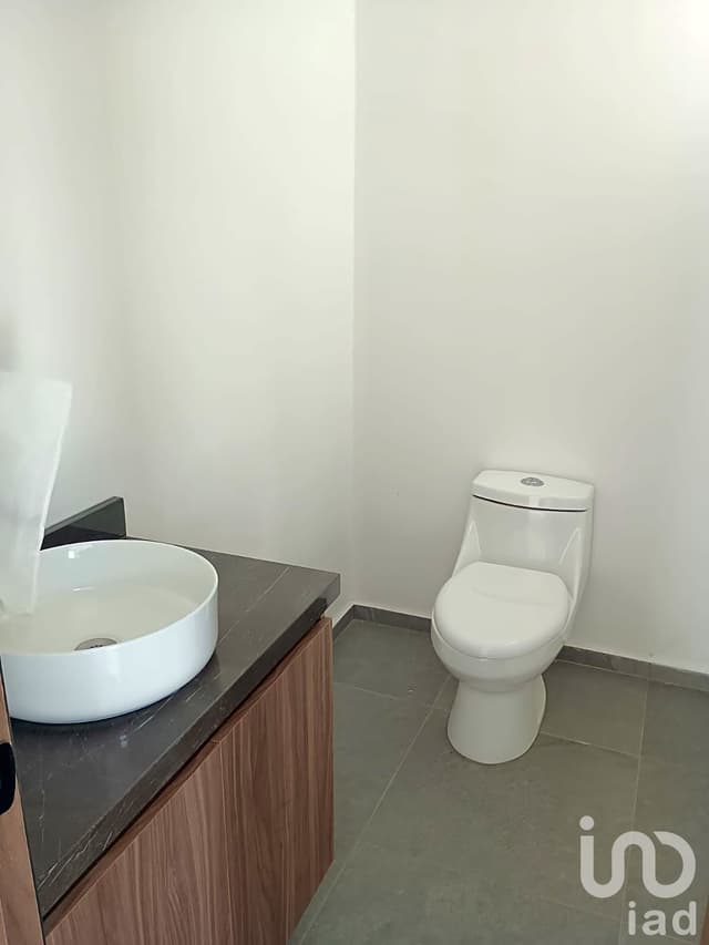 VENTA DE CASA NUEVA ZONA TLAXCALANCINGO 3 HABITACIONES C/U CON BAÑO COMPLETO