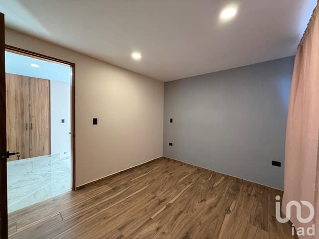 VENTA DE CASA NUEVA CON ACABADOS PREMIUM A TRES MINUTOS DE ZEREZOTLA