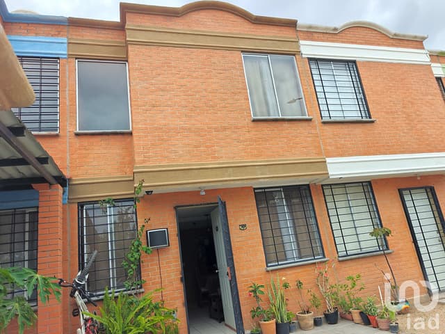 Casa en Venta en Jardines del Rio, Leon Gto.