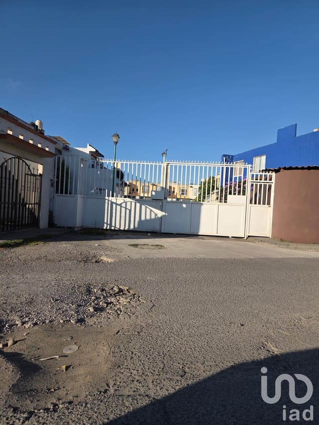 CASA EN VENTA UBICADA EN FRACC. RINCONADA DEL VALLE,