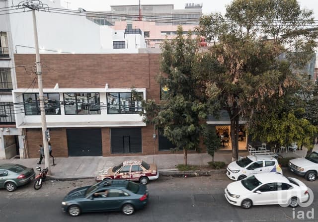 OFICINAS EN RENTA EN LA COLONIA NARVARTE, DOS NIVELES DISPONIBLES.