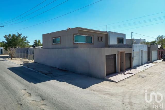 Espaciosa casa en venta en el sur de La Paz