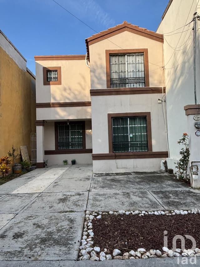 RENTA de Casa en Jardines de Andalucia, Guadalupe, NL.