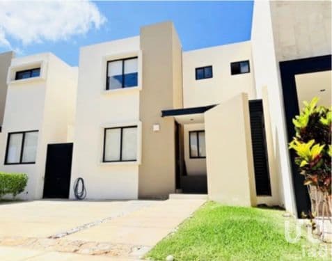 HERMOSA CASA EN VENTA, CONKAL, YUCATAN