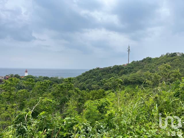 EN VENTA TERRENO EN LA COL. EL FARO,PUERTO ANGEL, POCHUTLA OAXACA CERCA DE MAZUNTE Y PLAYA PANTEON
