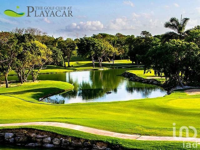 VENTA DE AMPLIO ESTUDIO EN PRIMER NIVEL EN PLAYACAR