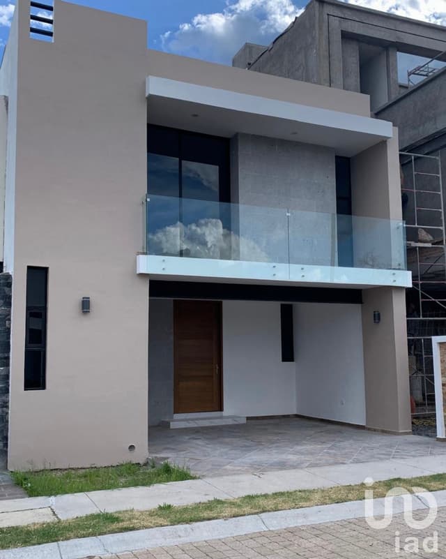 Casa en venta en residencial Santa Bárbara
