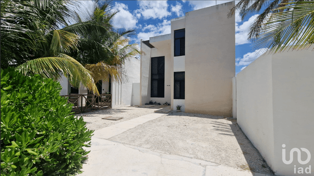 CASA EN VENTA EN MERIDA, PUERTO PROGRESO, COMPLETAMENTE AMUEBLADA, HABITACION EN PLANTA BAJA