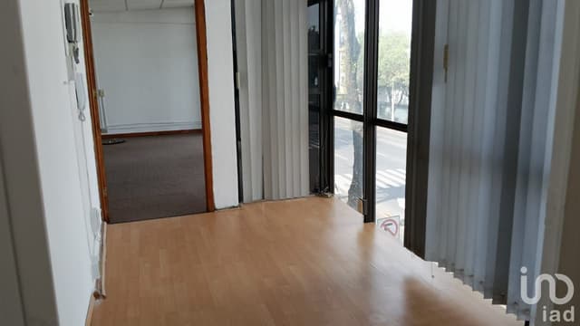 Renta local-oficina en la Nueva Santa María en Azcapotzalco