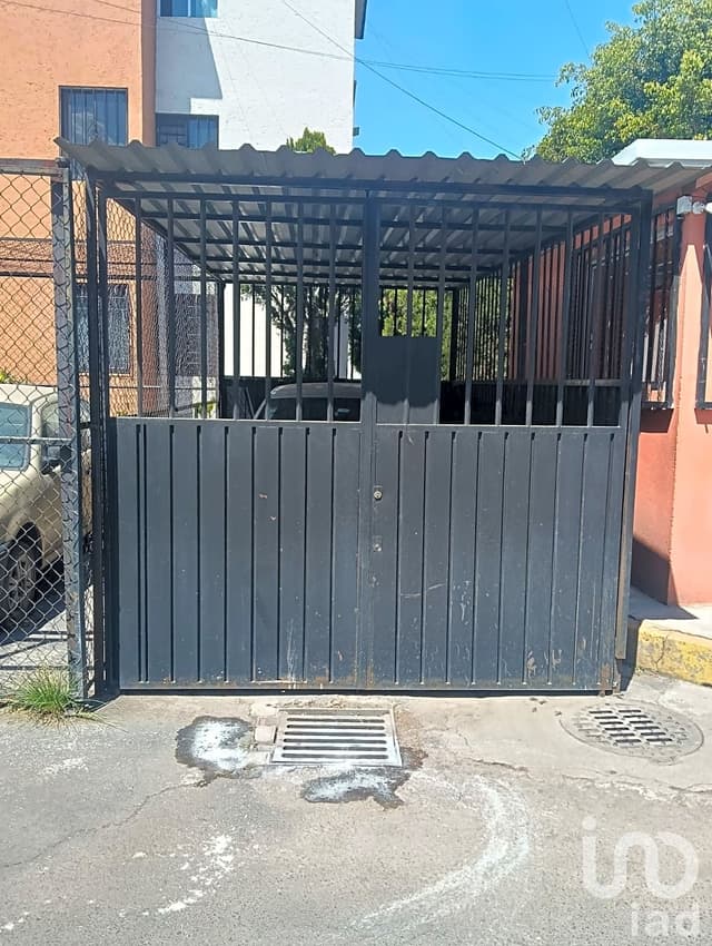 Renta departamento remodelado, Col. San Nicolás Tolentino, Iztapalapa casi esq Periferico Oriente