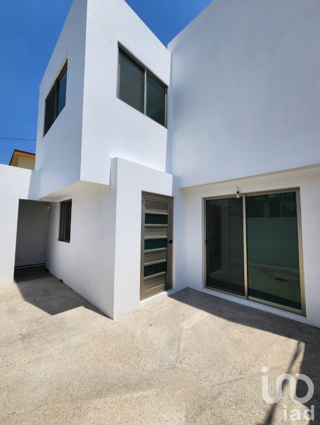 VENTA DE CASA EN CONDOMINIO, POR DOMINGO 10