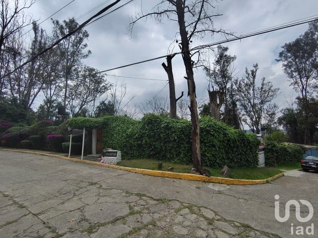 Oportunidad Inversionistas: Propiedad de 600m² con 3 Casas y Alberca en Lago de Guadalupe