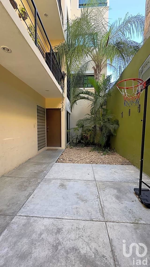 Departamento en RENTA Ubicado en PLAYA SUR a pocas cuadras del Centro Histórico