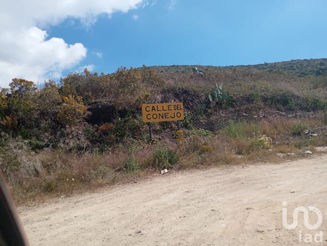 VENTA DE TERRENO A 500 M DE LA UNIVERSIDAD LASAYE SAN JUAN TILCUAUTLA