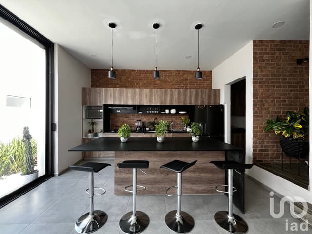 Casa En Venta En Lomas De Angelopolis II, Estio industrial Moderno