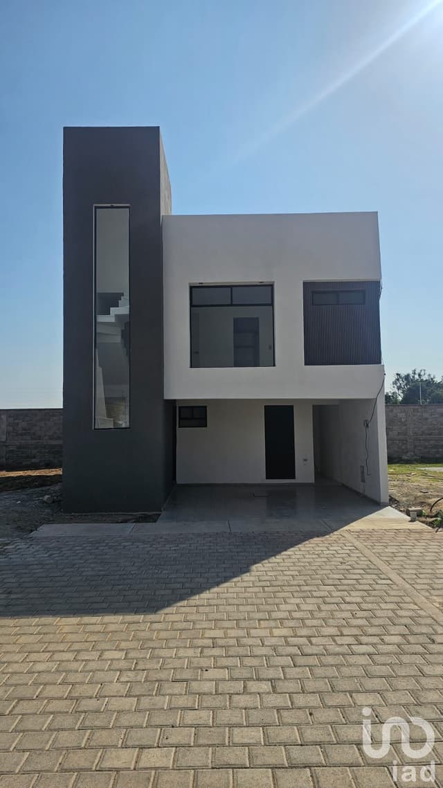 Casa En Venta En Fraccionamiento Cerrado Cerca a Plaza San Diego