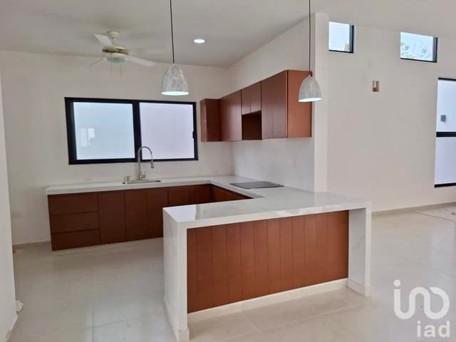 Exclusiva casa en fraccionamiento blanca residencial, Mérida.