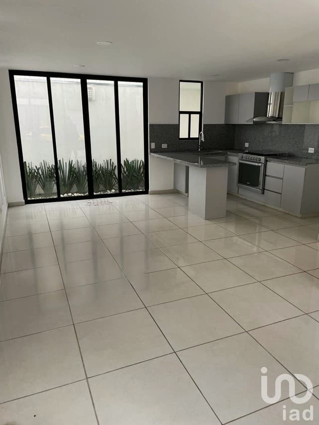 Casa en venta en Álamo Residencial - San Juan Cuautlancingo, Puebla.