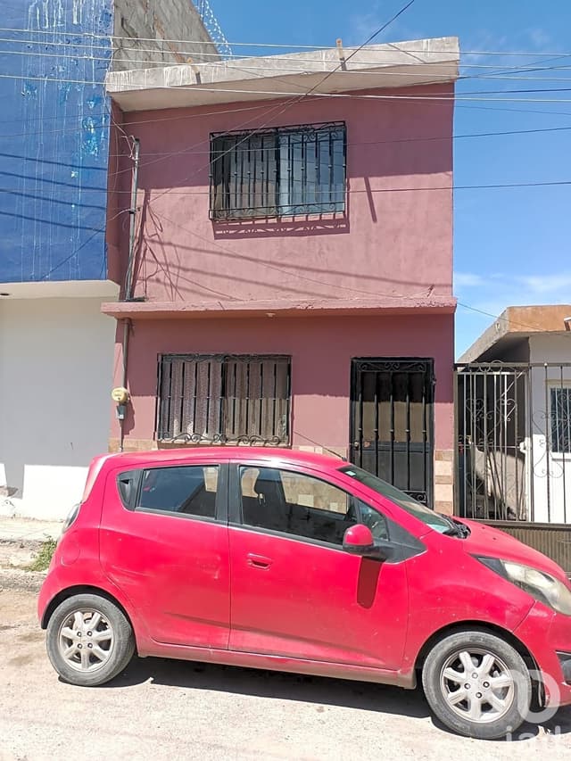 ? ¡SE VENDE CASA EN NUEVO TORREÓN!